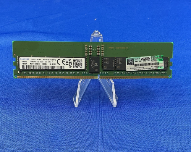 Samsung M321R4GA3EB2-CWM 32GB (1x32GB) DDR5 5600Mbps PC5-44800 2Rx8 ECC Memory